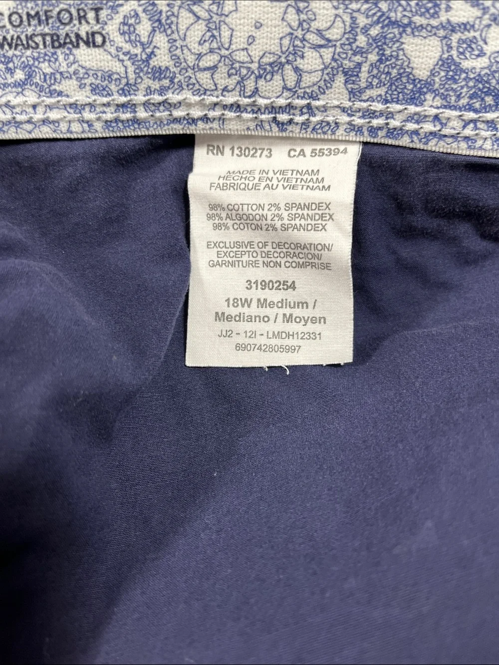 Lee Navy Comfort Waistband Women Capri Size 18W